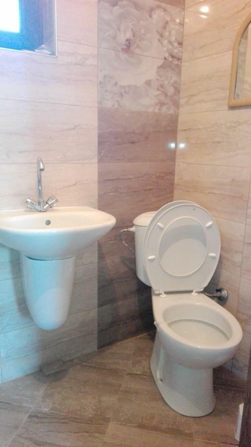 Semana Guesthouse Vrata Phòng bức ảnh